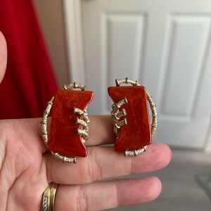 4/$50 vintage 1950 ART Elegant Gold and Red Women's Earrings 😌